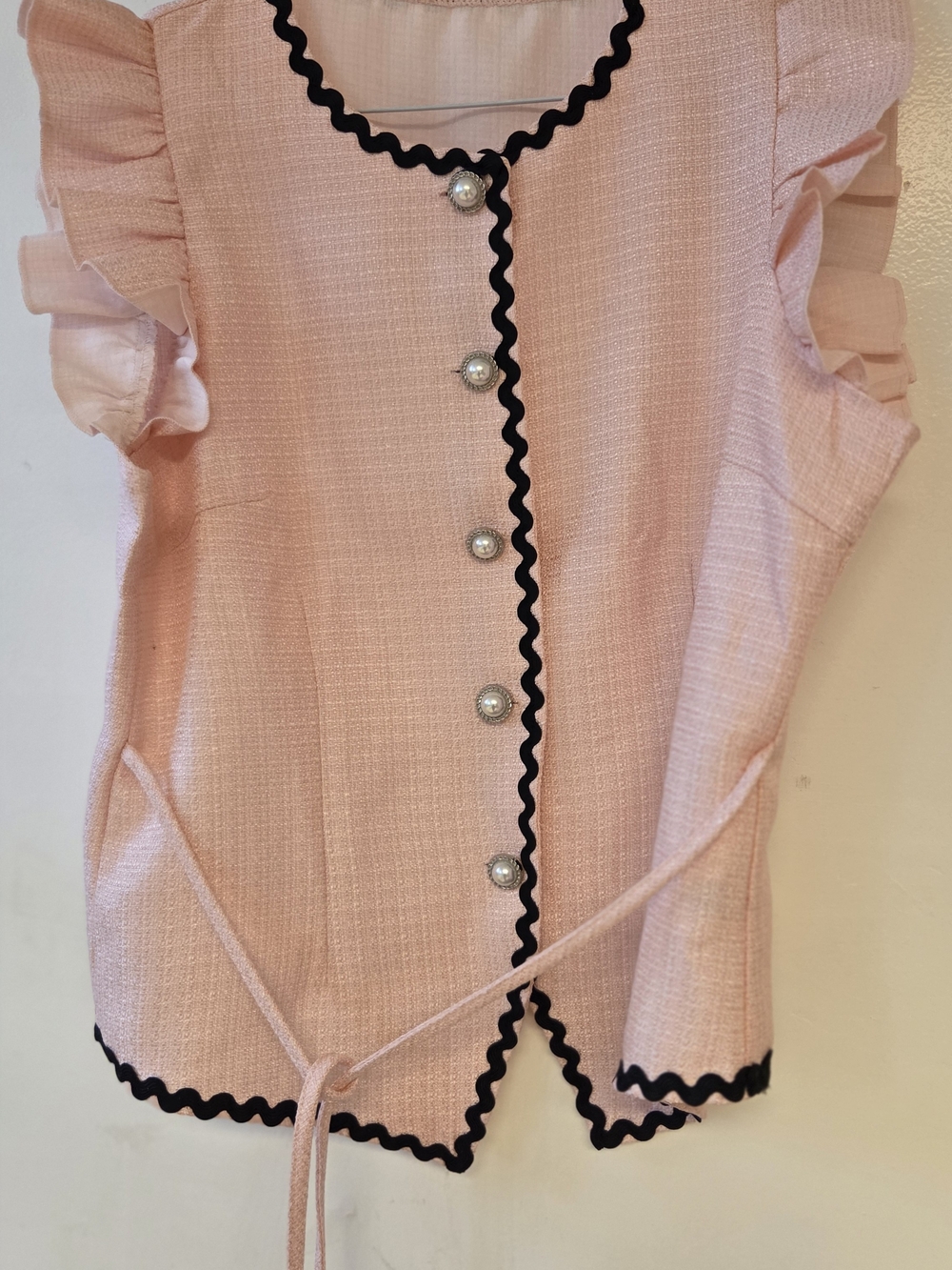 Pink Ruffle Sleeve Tie-Waist Top with Black Trim - Picture 3 of 4